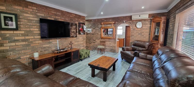 4 Bedroom Property for Sale in Tergniet Western Cape